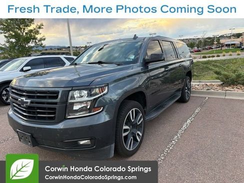 Used 2020 Chevrolet Suburban LT w/ RST Edition AWD/4WD image 3