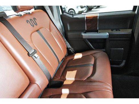 Used 2018 Ford F150 King Ranch w/ Equipment Group 601A Luxury AWD/4WD image 10
