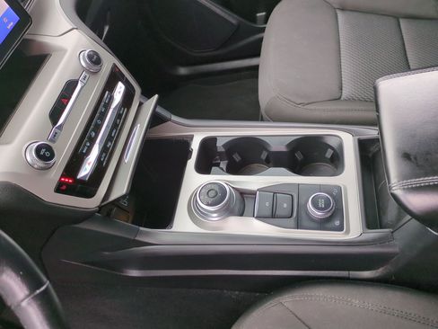 Certified 2023 Ford Explorer XLT image 16