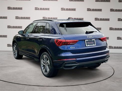 New 2025 Audi Q3 2.0T Premium image 3