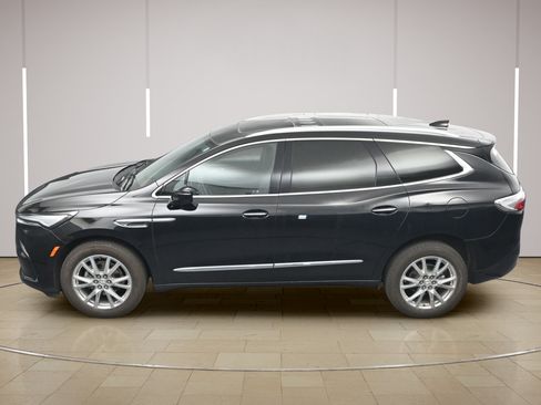 Used 2023 Buick Enclave Premium w/ Experience Buick Package FWD image 40