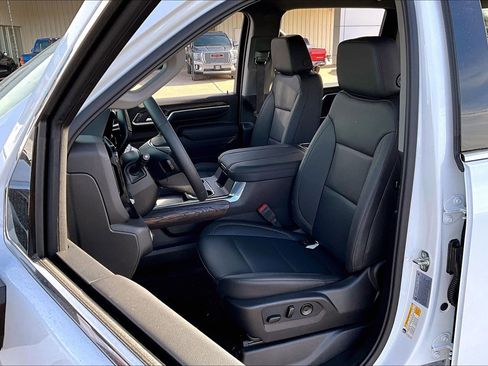 New 2026 GMC Sierra 3500 SLT w/ SLT Convenience Package image 9