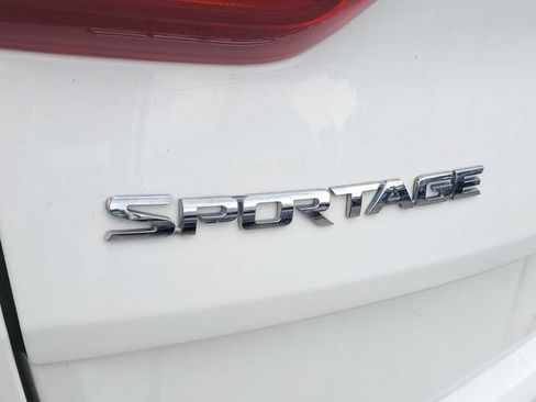 Used 2020 Kia Sportage LX FWD image 5