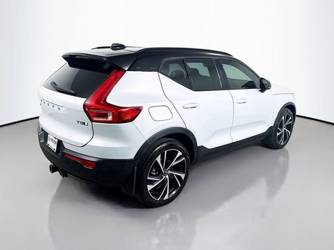 Used 2021 Volvo XC40 T5 R-Design w/ Advanced Package AWD/4WD image 7