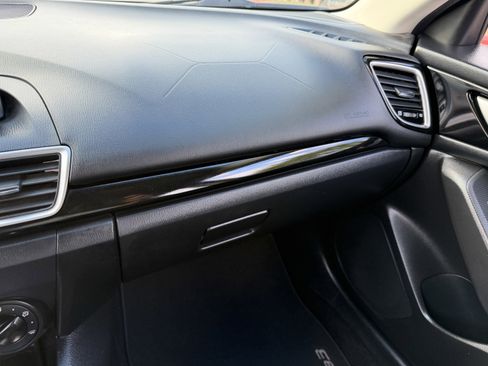 Used 2015 MAZDA MAZDA3 i Sport image 25