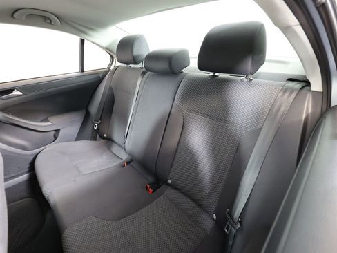 Used 2012 Volkswagen Jetta Sedan image 15