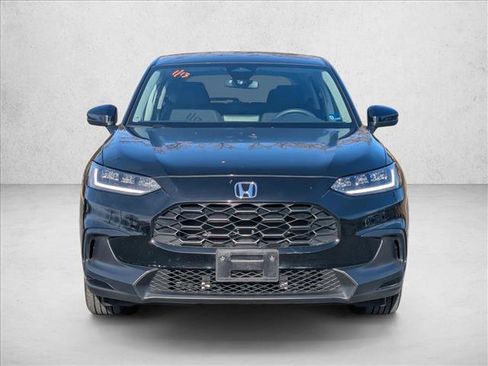 Certified 2025 Honda HR-V LX image 2