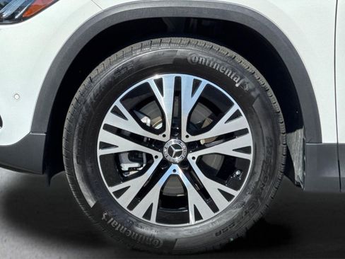 Certified 2025 Mercedes-Benz GLA 250 image 34