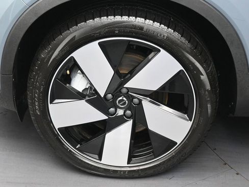 Used 2023 Volvo C40 P8 Recharge Ultimate AWD/4WD image 12