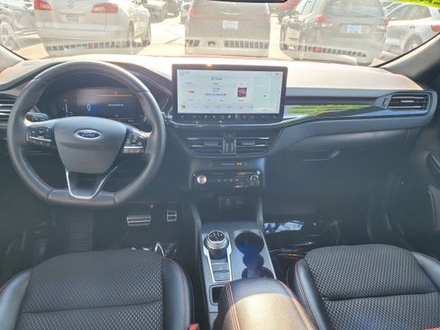Used 2024 Ford Escape ST-Line w/ Tech Pack #1 AWD/4WD image 29