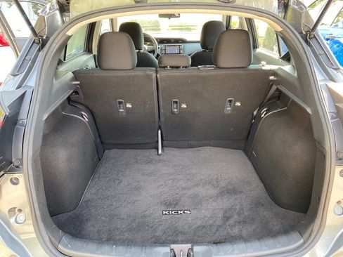 Used 2024 Nissan Kicks S FWD image 31