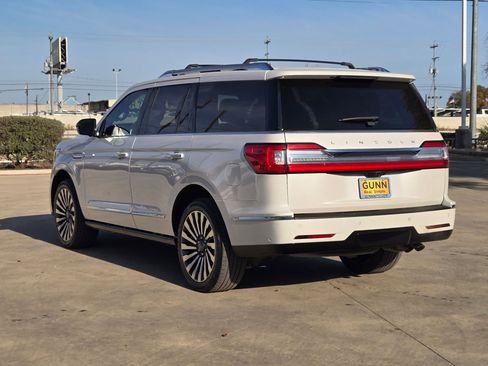 Used 2019 Lincoln Navigator Reserve image 5