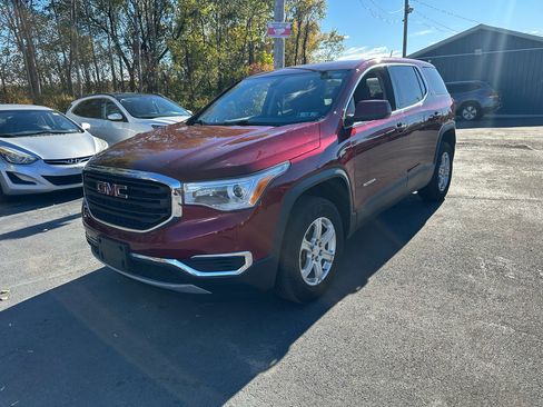 Used 2018 GMC Acadia SLE image 1