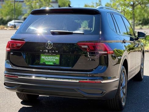 Used 2022 Volkswagen Tiguan SE AWD/4WD image 5