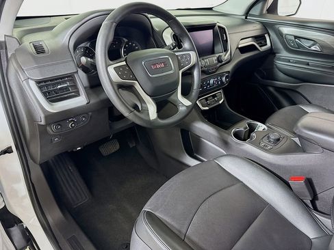 Used 2024 GMC Terrain SLT image 7