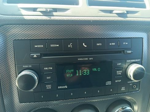 Used 2011 Dodge Challenger R/T image 11