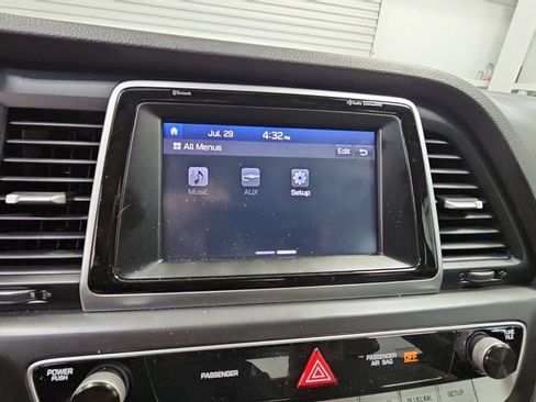 Used 2018 Hyundai Sonata Limited FWD image 17