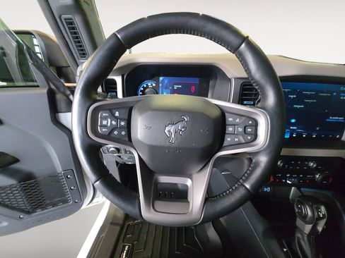 Used 2024 Ford Bronco Wildtrak AWD/4WD image 13