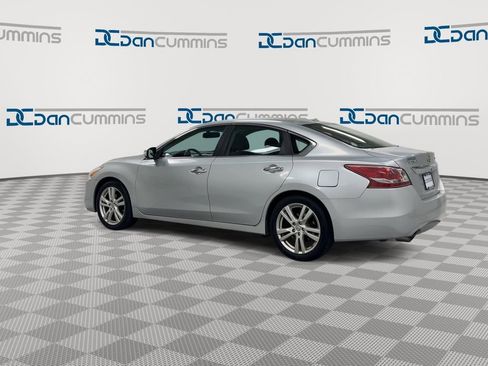 Used 2013 Nissan Altima 3.5 SV FWD image 6