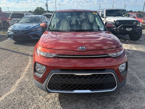 Used 2021 Kia Soul S FWD image 2