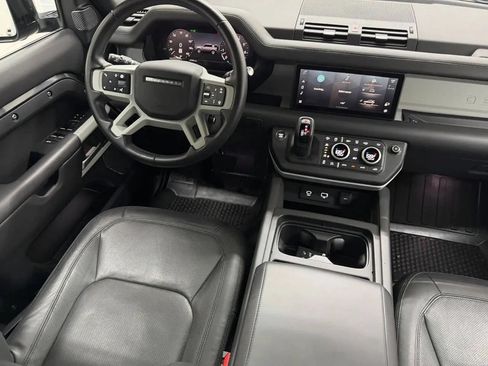 Used 2024 Land Rover Defender 110 SE AWD/4WD image 22