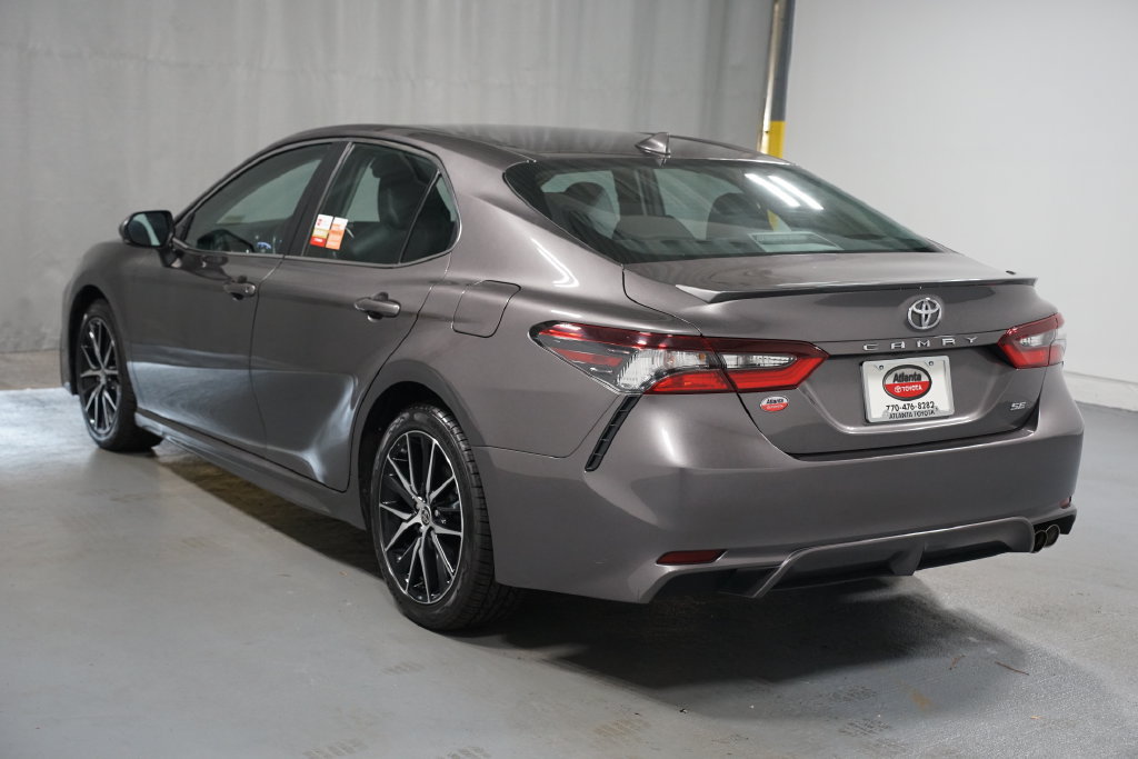 Used 2024 Toyota Camry SE FWD image 6