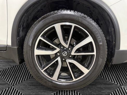 Used 2020 Nissan Rogue S image 12