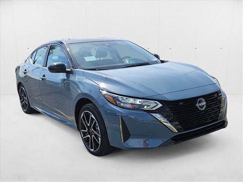 New 2025 Nissan Sentra SR image 6
