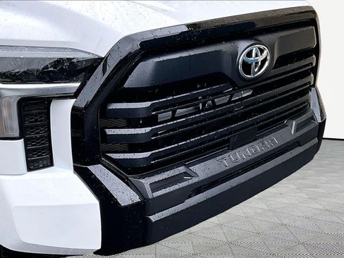 Certified 2025 Toyota Tundra SR w/ SR Tow Package AWD/4WD image 30