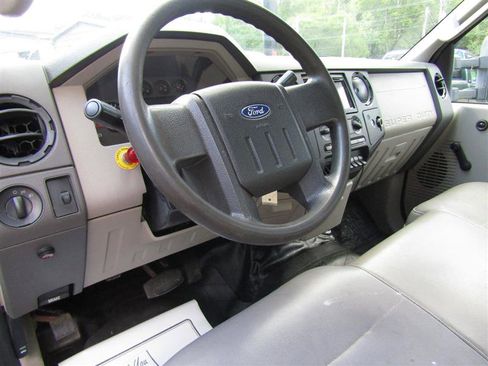 Used 2008 Ford F450 XL image 11