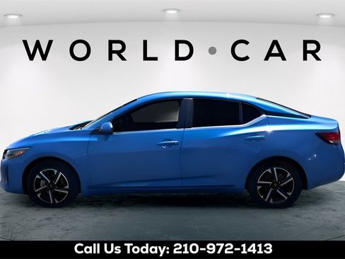 Used 2025 Nissan Sentra SV image 4