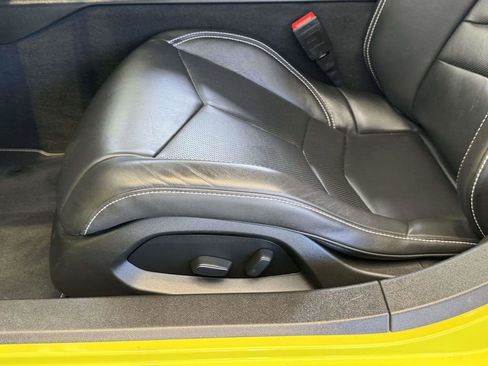 Used 2021 Chevrolet Corvette Stingray Coupe w/ 1LT RWD image 21