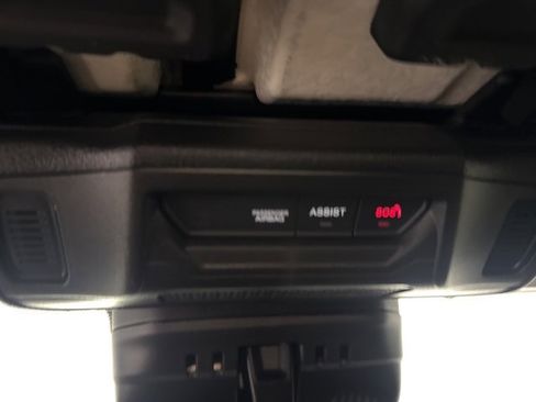 Used 2024 Jeep Wrangler Unlimited Sahara w/ Safety Group image 16