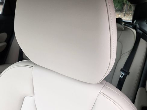 New 2026 Volvo XC60 B5 Plus w/ Climate Package AWD/4WD image 6