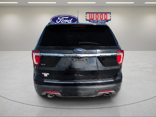 Used 2018 Ford Explorer XLT w/ Equipment Group 201A FWD image 4