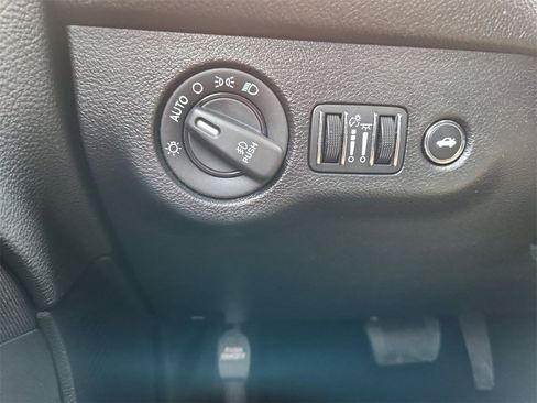 Used 2021 Dodge Challenger R/T w/ Blacktop Package image 18