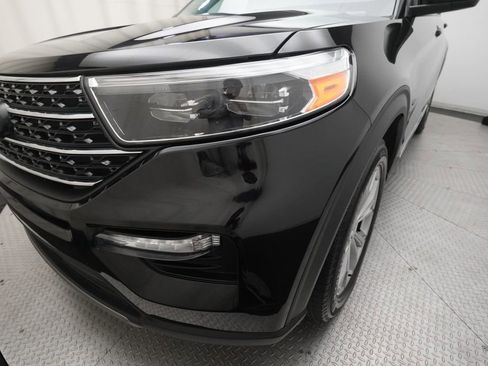 Used 2023 Ford Explorer XLT w/ Equipment Group 202A AWD/4WD image 24