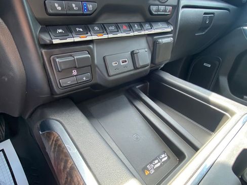Used 2021 GMC Sierra 1500 Denali w/ Technology Package AWD/4WD image 35
