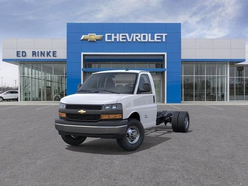 New 2025 Chevrolet Express 3500 w/ Power Convenience Package RWD image 8