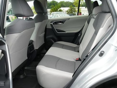 Used 2025 Toyota RAV4 XLE FWD image 14