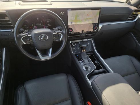 Used 2025 Lexus GX 550 w/ Accessory Package (2T) AWD/4WD image 14