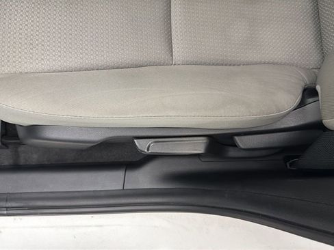 Used 2022 Honda HR-V LX image 13