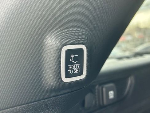 New 2026 Jeep Grand Cherokee Altitude image 8