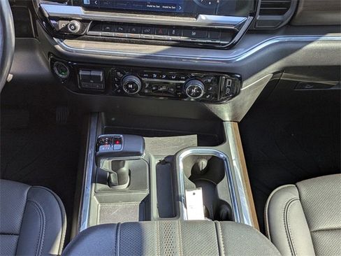 Used 2024 Chevrolet Silverado 1500 High Country image 18