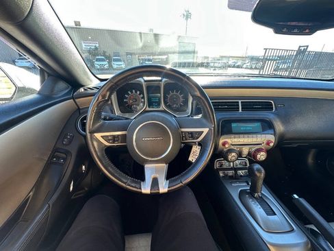 Used 2011 Chevrolet Camaro LT RWD image 16