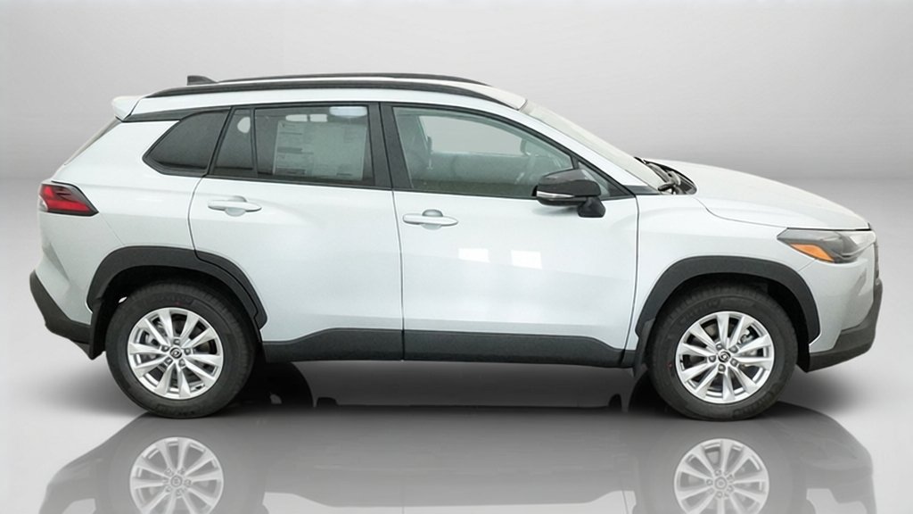 New 2026 Toyota Corolla Cross LE FWD image 21