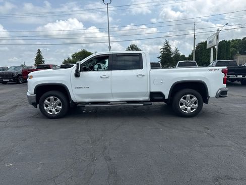Certified 2020 Chevrolet Silverado 2500 LTZ w/ LTZ Premium Package AWD/4WD image 2
