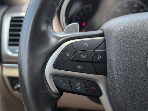 Used 2015 Jeep Grand Cherokee Overland AWD/4WD image 13