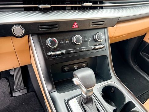 Certified 2024 Kia Carnival LX image 23