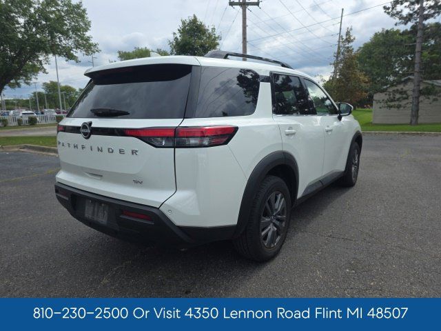 Used 2024 Nissan Pathfinder SV FWD image 8